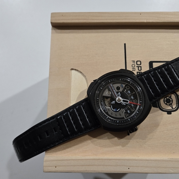 Seven Friday V series - Picture 5 of 6